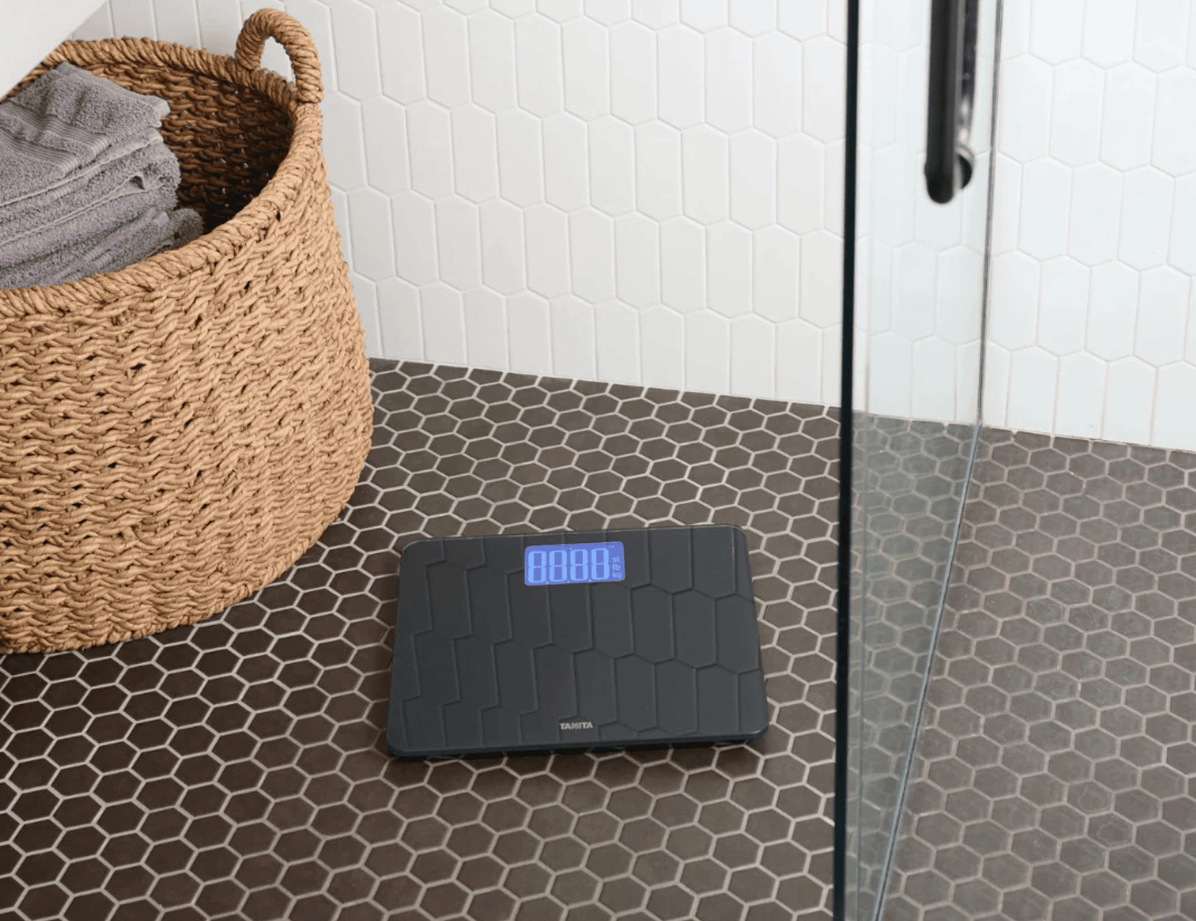 Tanita HD-366 Bathroom Scale Insitu 2