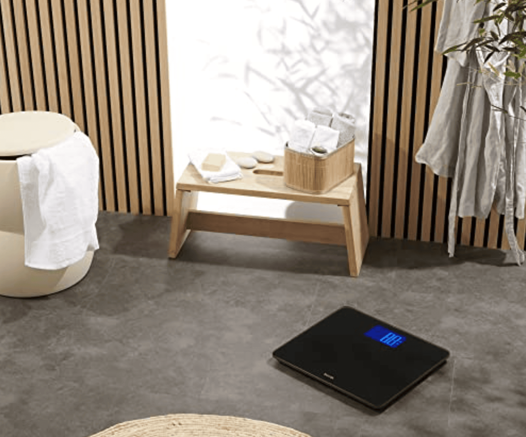 Tanita HD-366 Bathroom Scale Insitu
